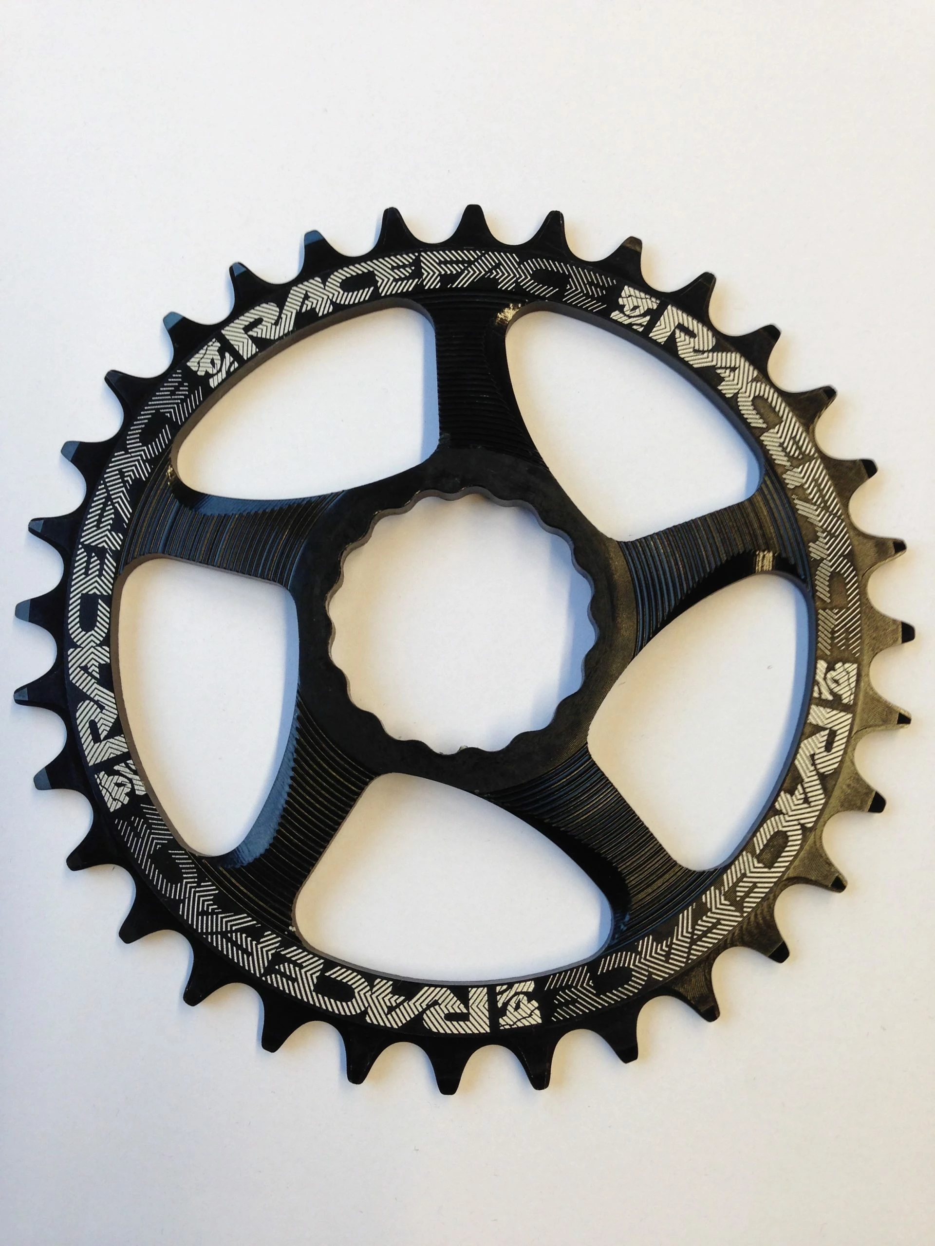 Race Face Cinch Direct Mount Narrow Wide 3mm Offset 1x10/11/12 32 Zähne Kettenblatt